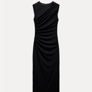 Black Sheath Midi Dress with Crew Neck